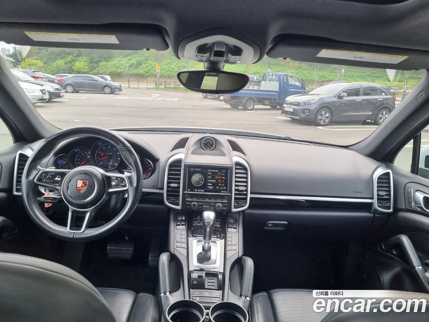 Porsche Cayenne 2016