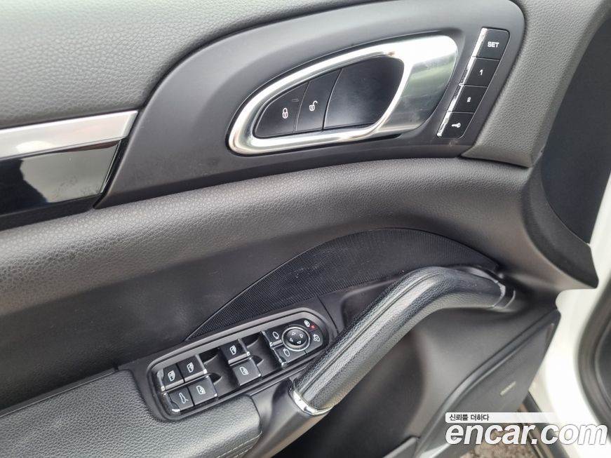 Porsche Cayenne 2016