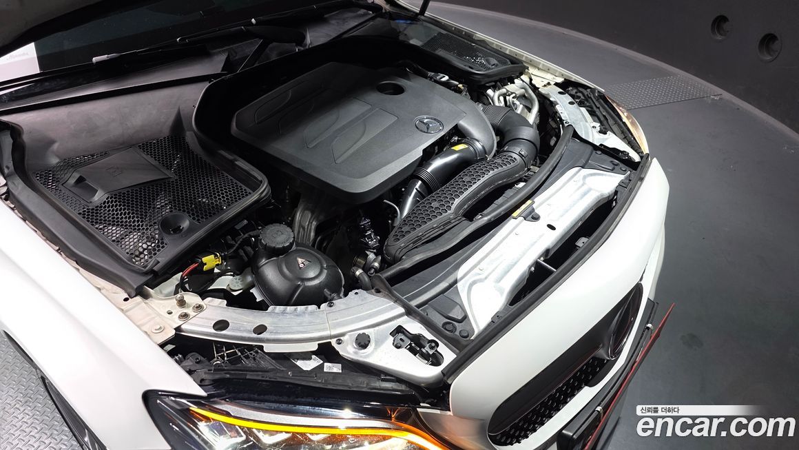 Mercedes-Benz C-Class 2021