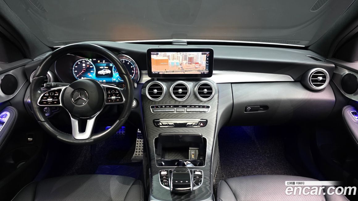 Mercedes-Benz C-Class 2021