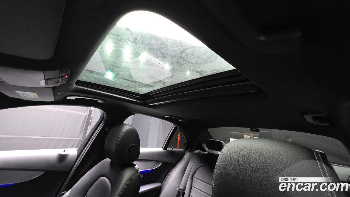 Mercedes-Benz C-Class 2021