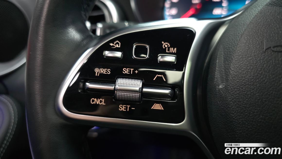 Mercedes-Benz C-Class 2021