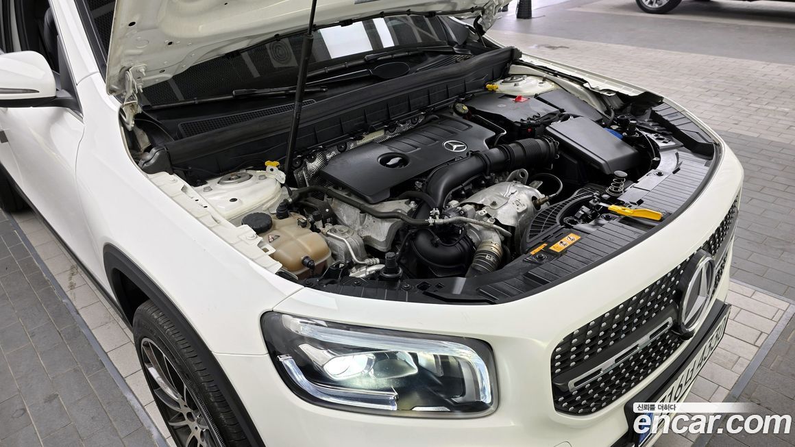 Mercedes-Benz GLB-Class 2020