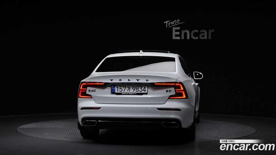 Volvo S60 2021