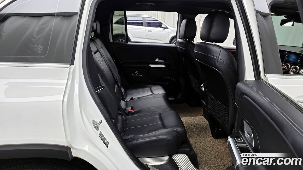 Mercedes-Benz GLB-Class 2020