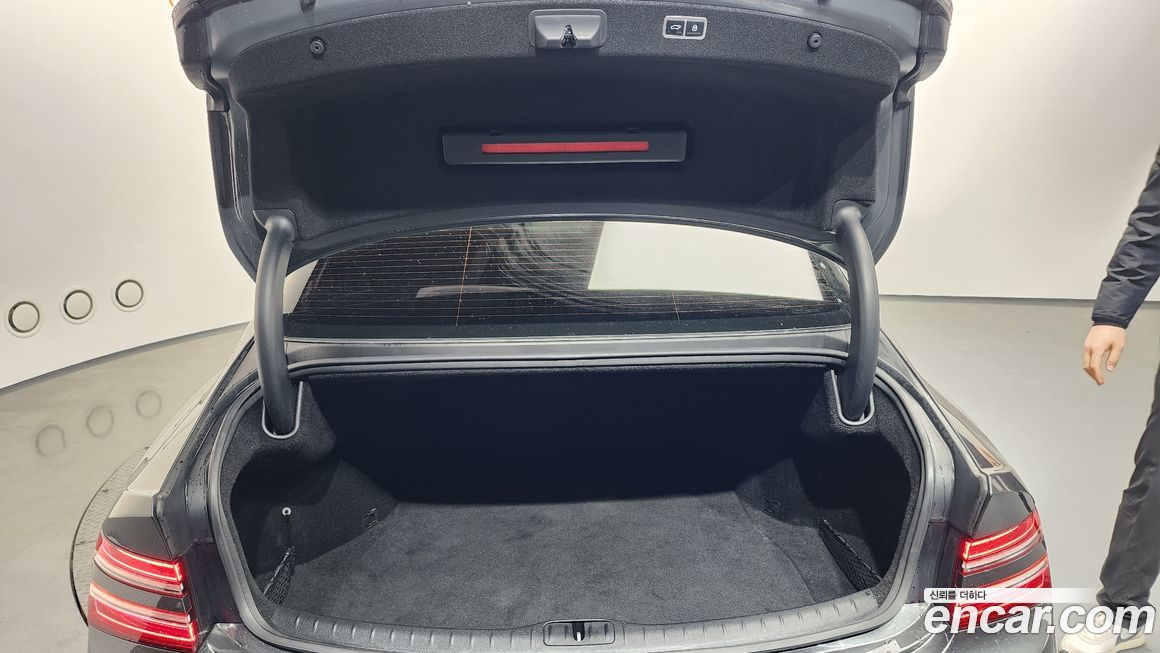 Genesis G80 2021