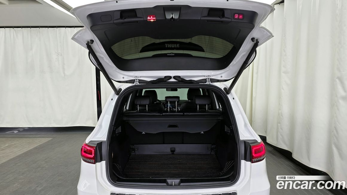 Mercedes-Benz GLB-Class 2020