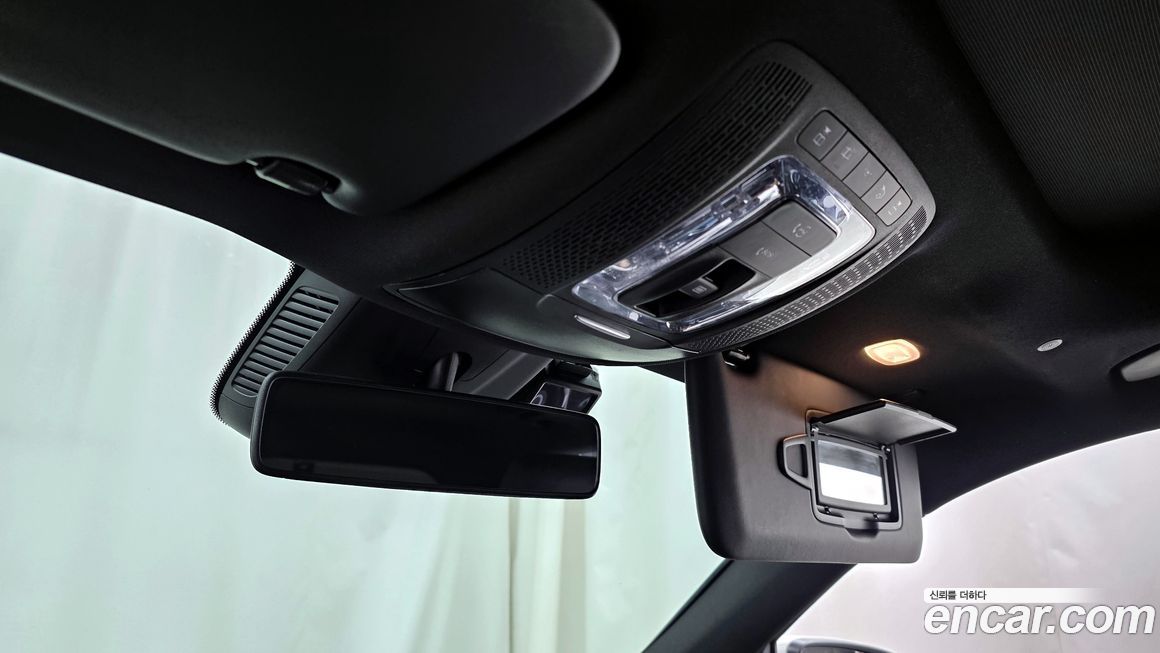 Mercedes-Benz GLB-Class 2020