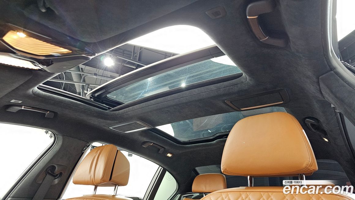 BMW 7-Series 2021