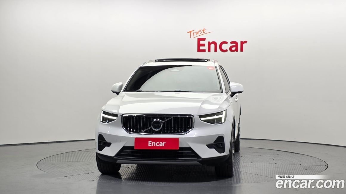Volvo XC40 2023