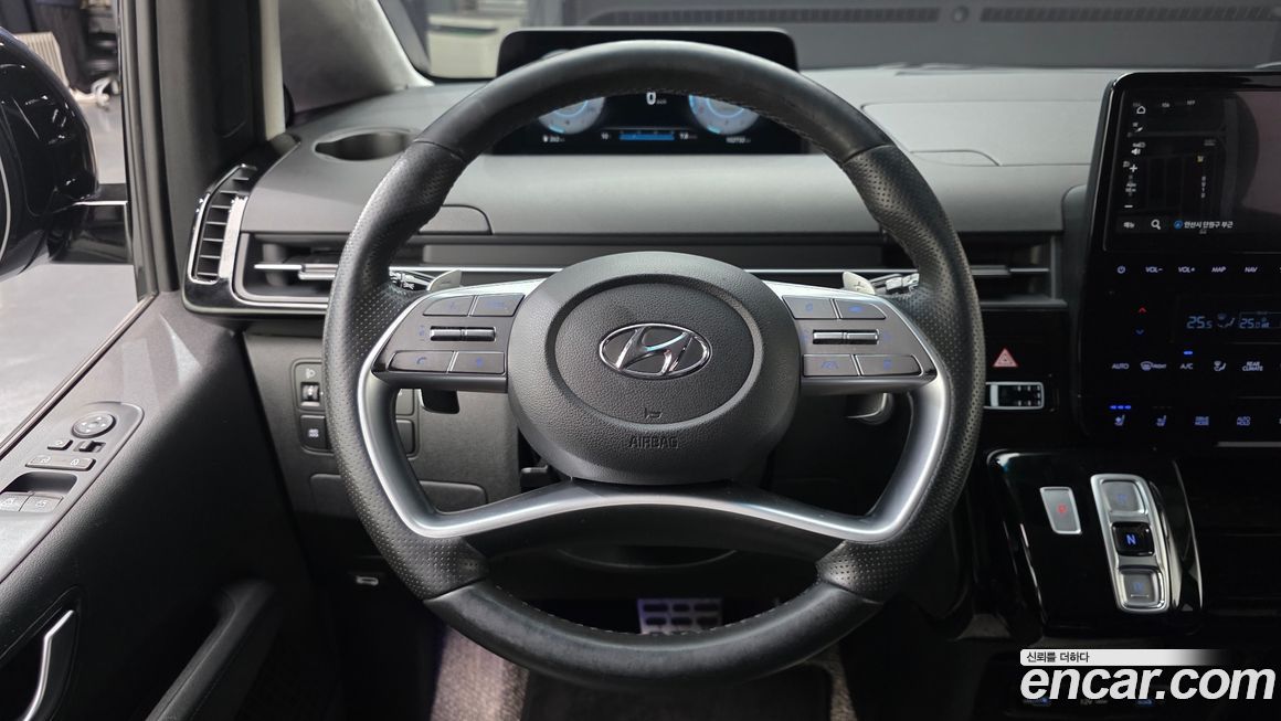 Hyundai Staria 2024