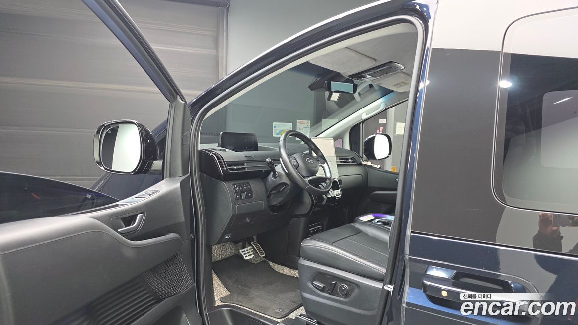 Hyundai Staria 2024