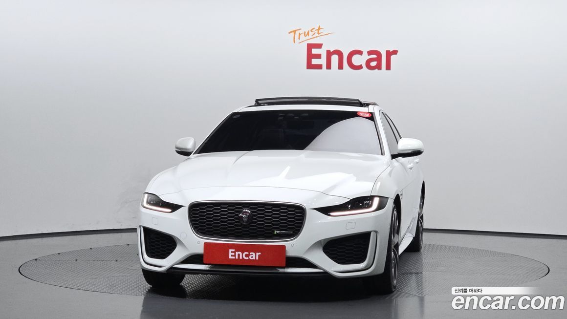 Jaguar XE 2020