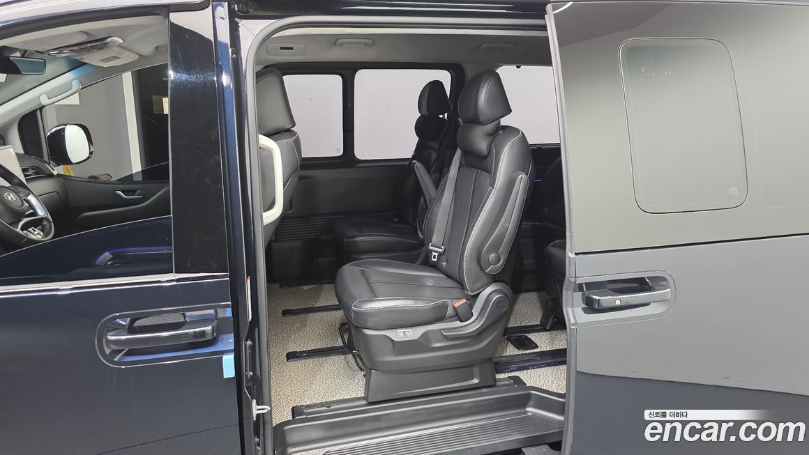 Hyundai Staria 2024
