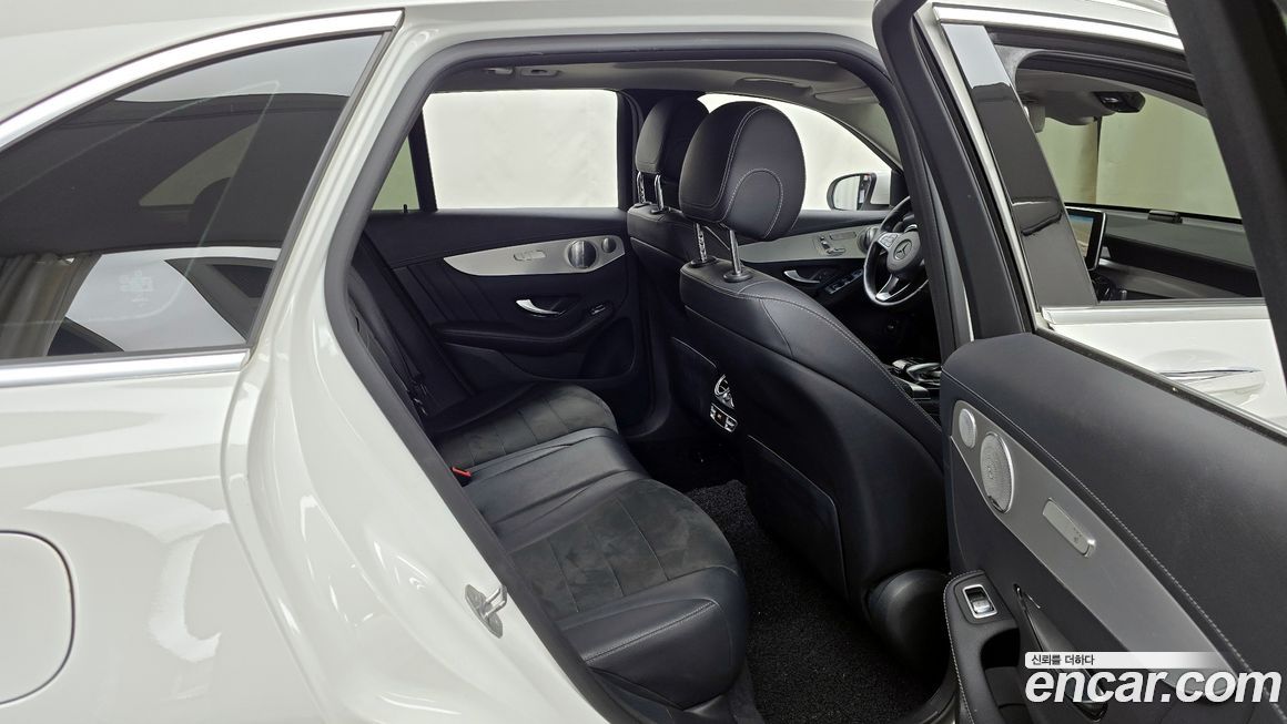 Mercedes-Benz GLC-Class 2019