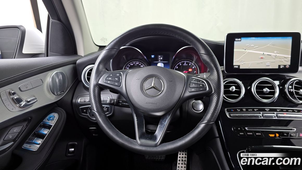 Mercedes-Benz GLC-Class 2019