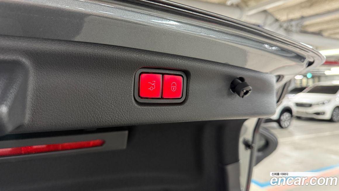 Mercedes-Benz C-Class 2023