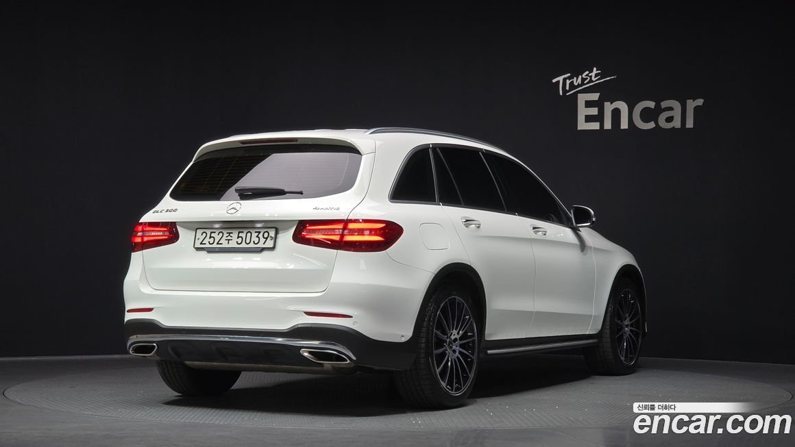 Mercedes-Benz GLC-Class 2019