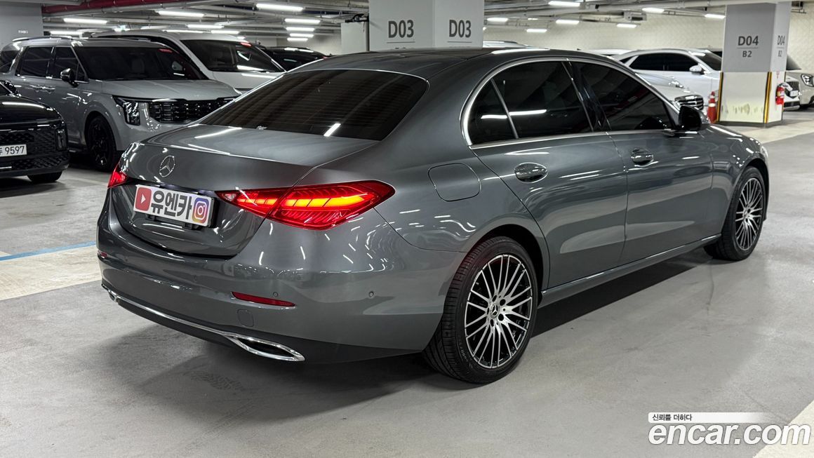 Mercedes-Benz C-Class 2023