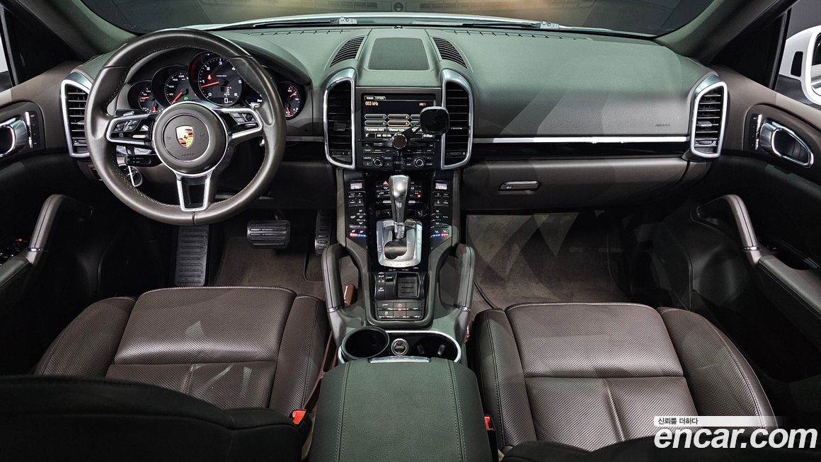 Porsche Cayenne 2016