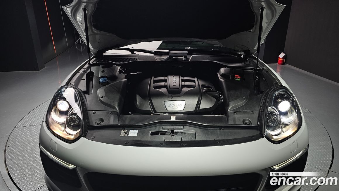 Porsche Cayenne 2016