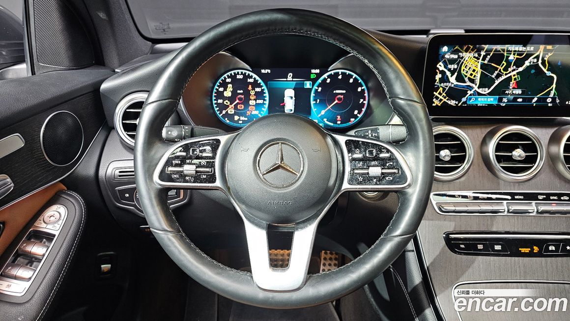 Mercedes-Benz GLC-Class 2020