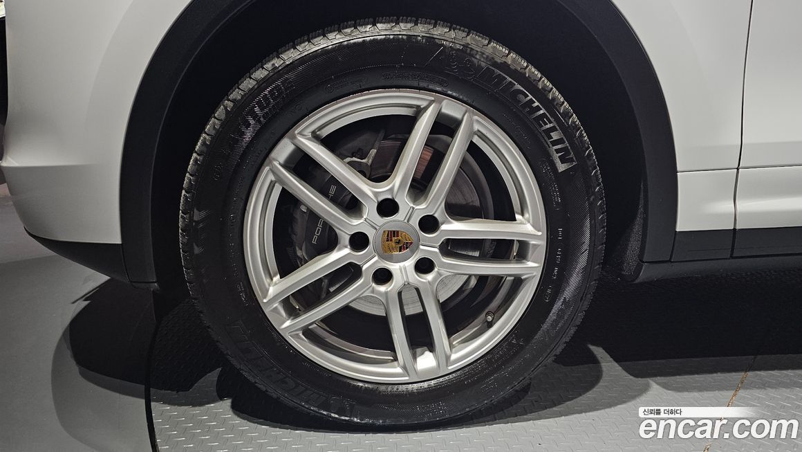 Porsche Cayenne 2016