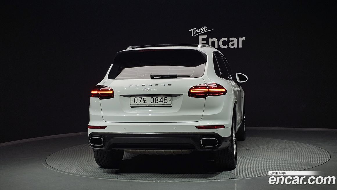 Porsche Cayenne 2016