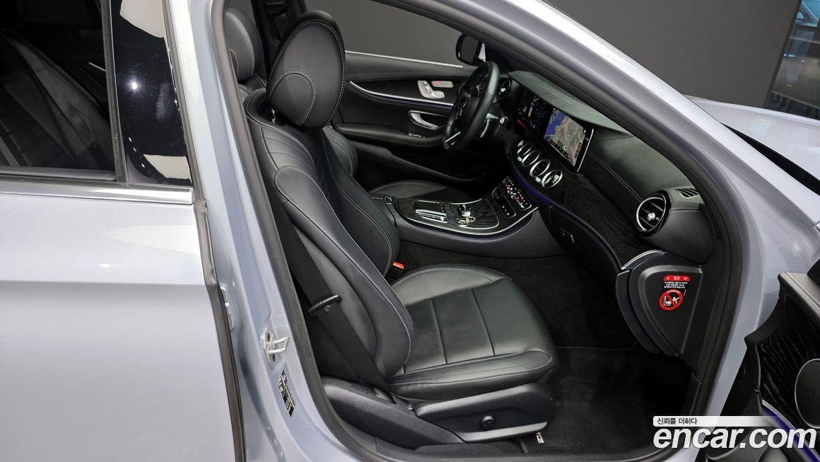 Mercedes-Benz E-Class 2021