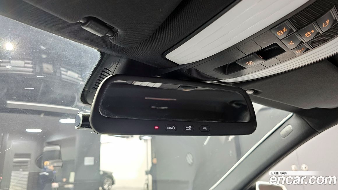 Mercedes-Benz E-Class 2014