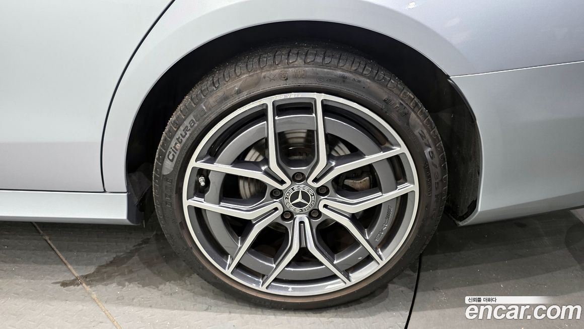 Mercedes-Benz E-Class 2021