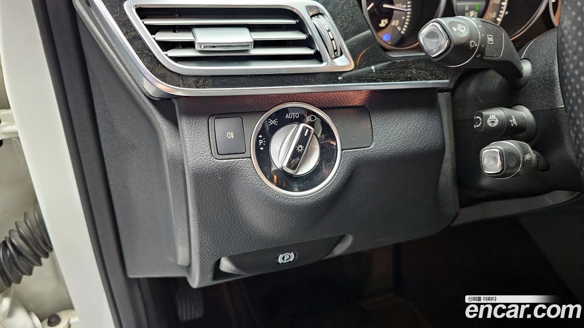 Mercedes-Benz E-Class 2014