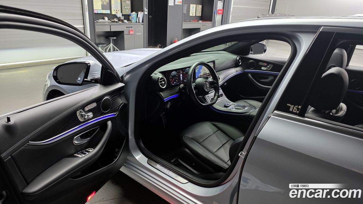 Mercedes-Benz E-Class 2021