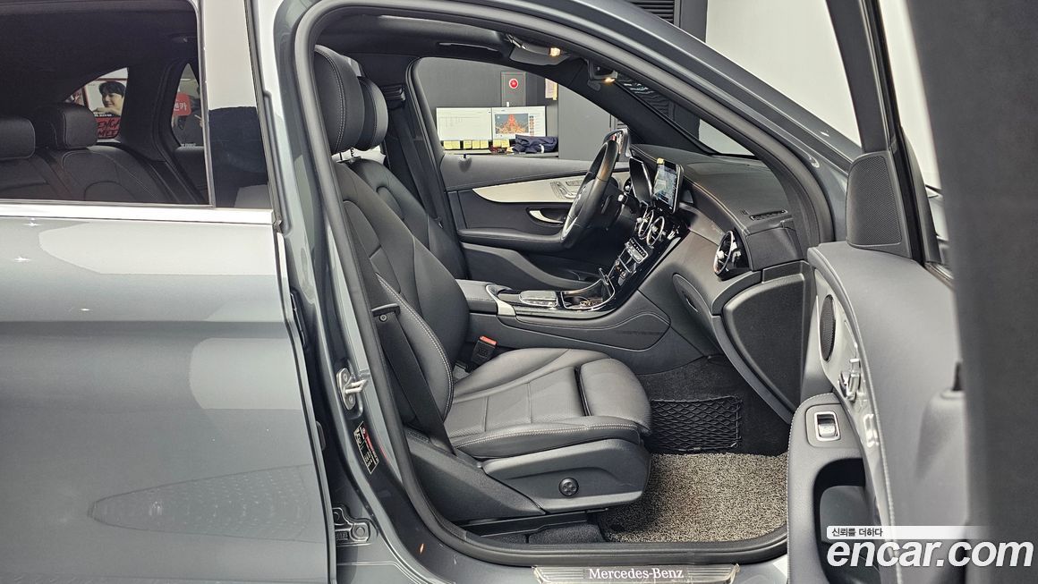 Mercedes-Benz GLC-Class 2020