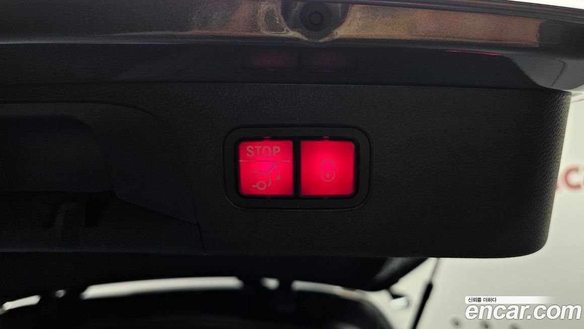 Mercedes-Benz GLC-Class 2020