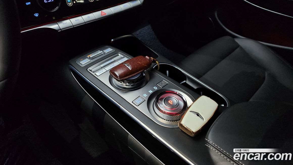 Genesis GV70 2024