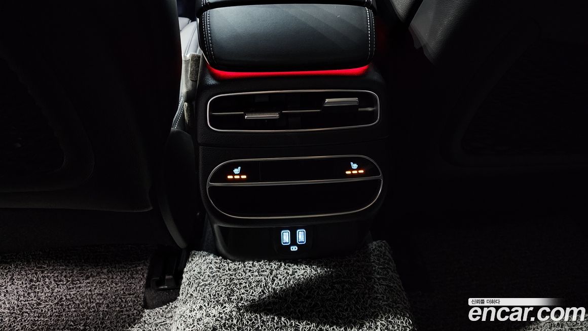 Genesis GV70 2024