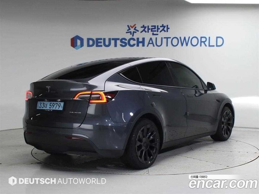 Tesla Model Y 2022