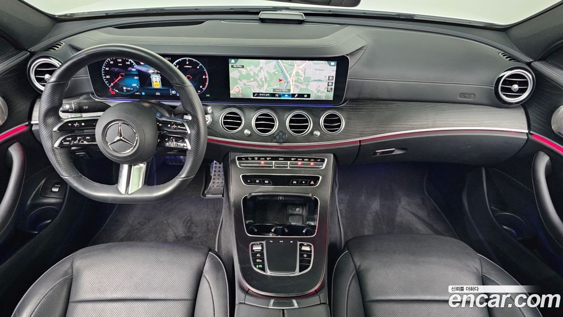 Mercedes-Benz E-Class 2022
