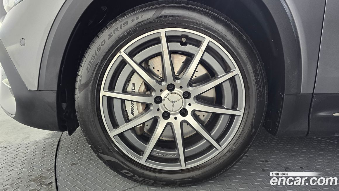 Mercedes-Benz GLB-Class 2022