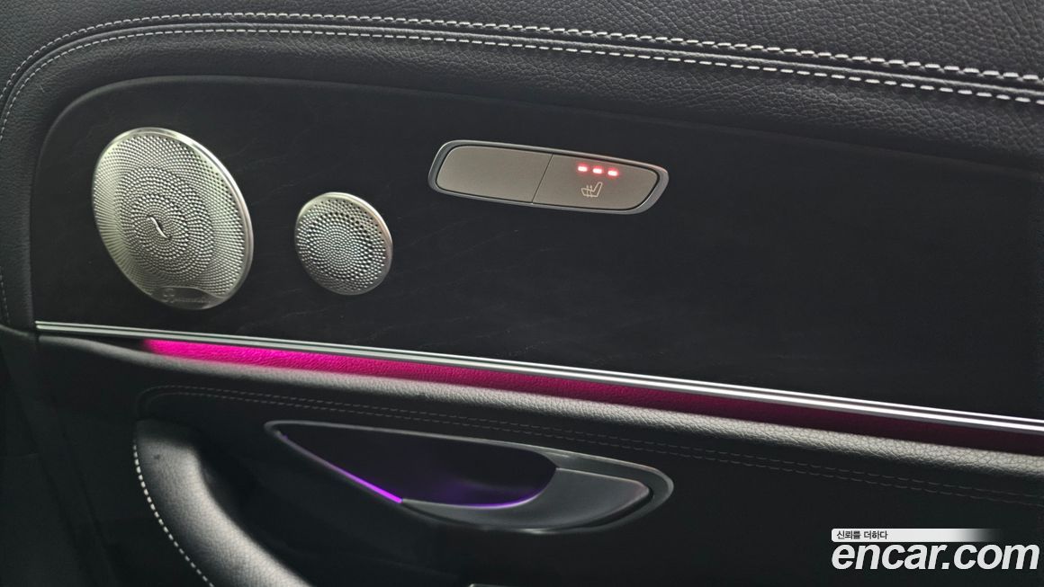 Mercedes-Benz E-Class 2022
