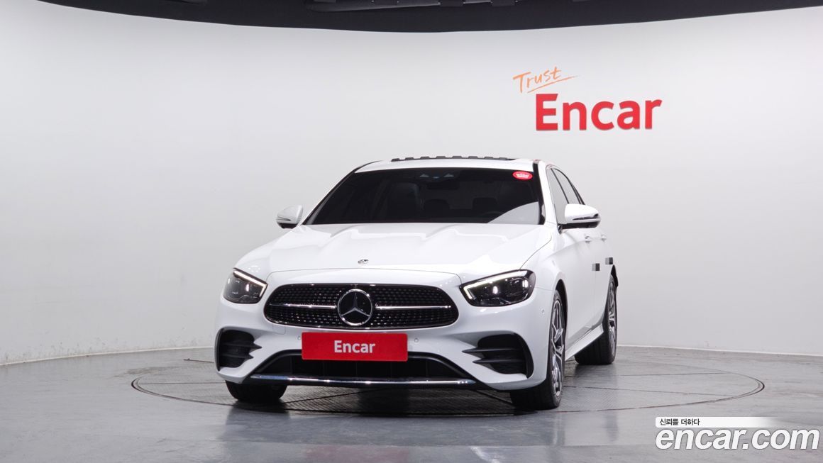 Mercedes-Benz E-Class 2022