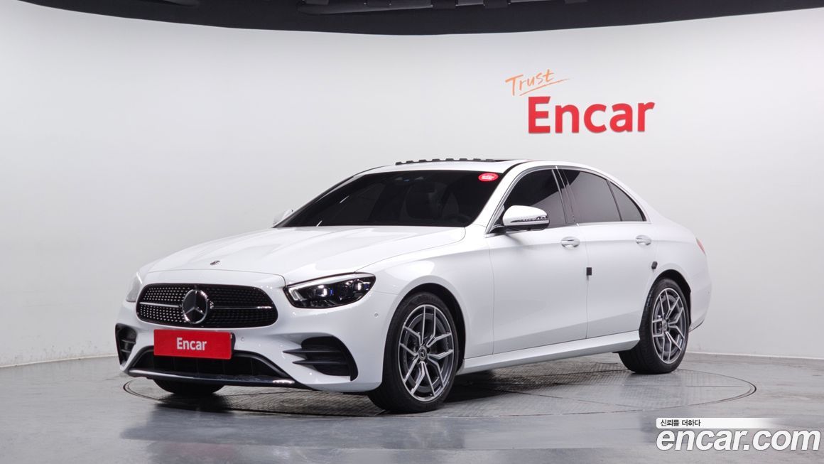 Mercedes-Benz E-Class 2022