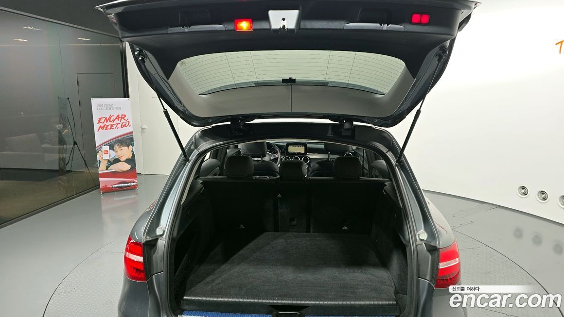 Mercedes-Benz GLC-Class 2019