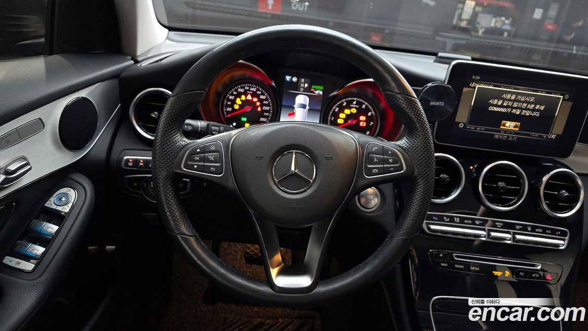 Mercedes-Benz GLC-Class 2019