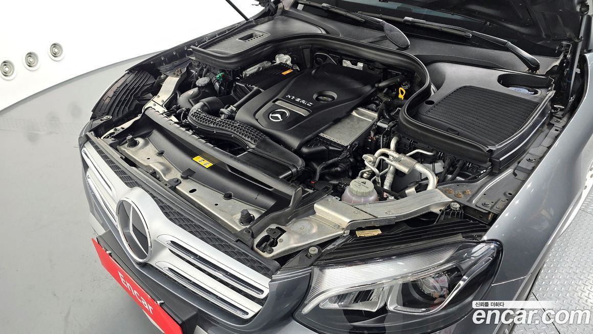 Mercedes-Benz GLC-Class 2019