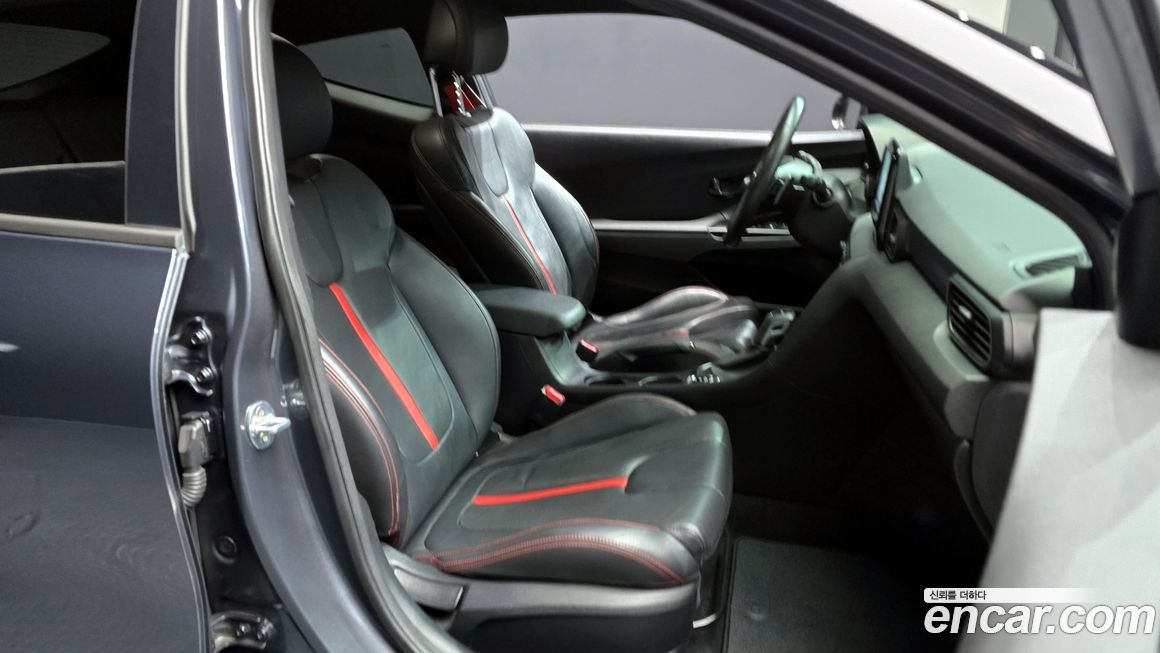 Hyundai Veloster 2018