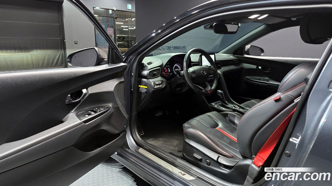 Hyundai Veloster 2018