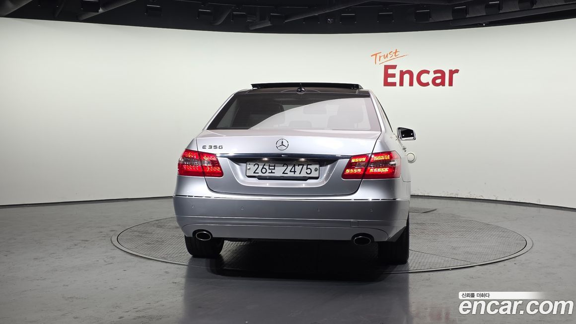 Mercedes-Benz E-Class 2012