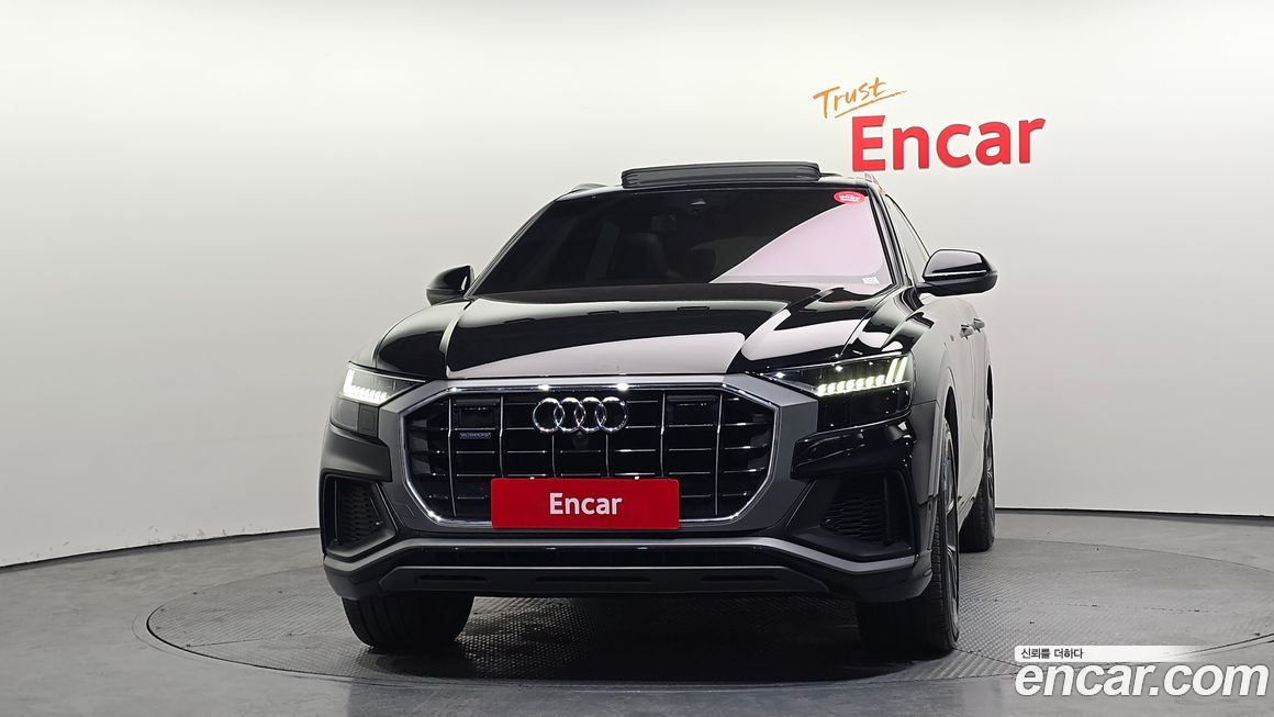 Audi Q8 2021